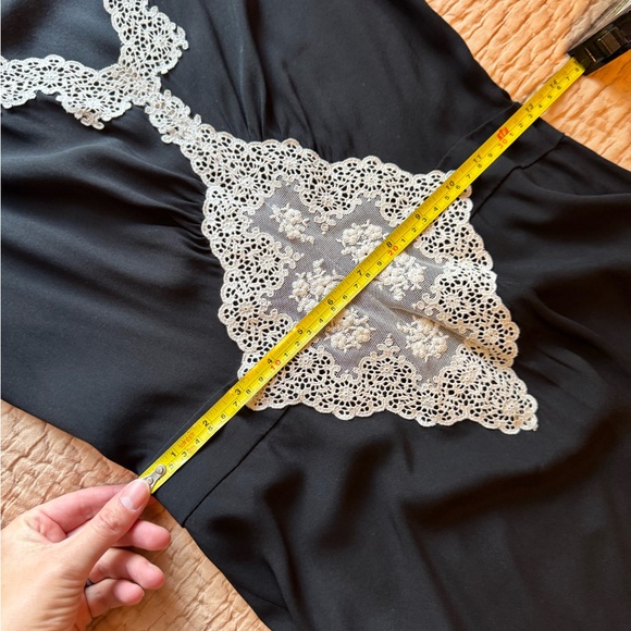Mayle Vintage Black 100% Silk Dress with White Lace, Size 6, EUC! - Picture 5 of 9